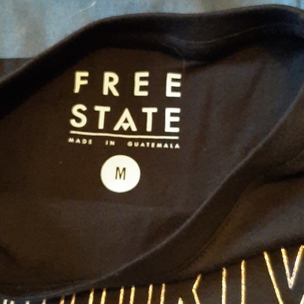 Shirt - Picture 2 of 3